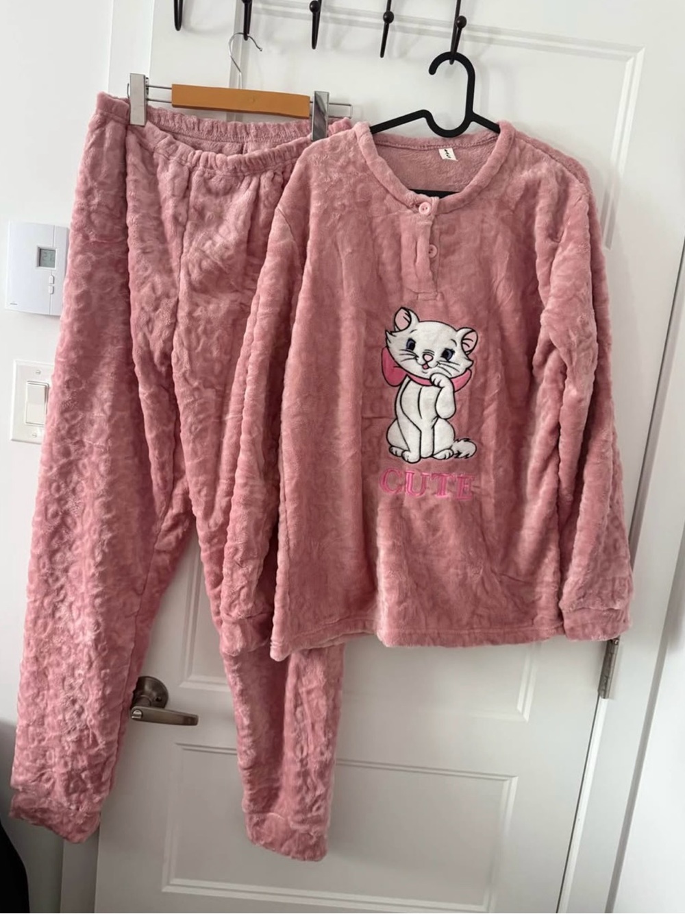 Sara Plush Pink Cat Pajama Set with Embroidered Kitten